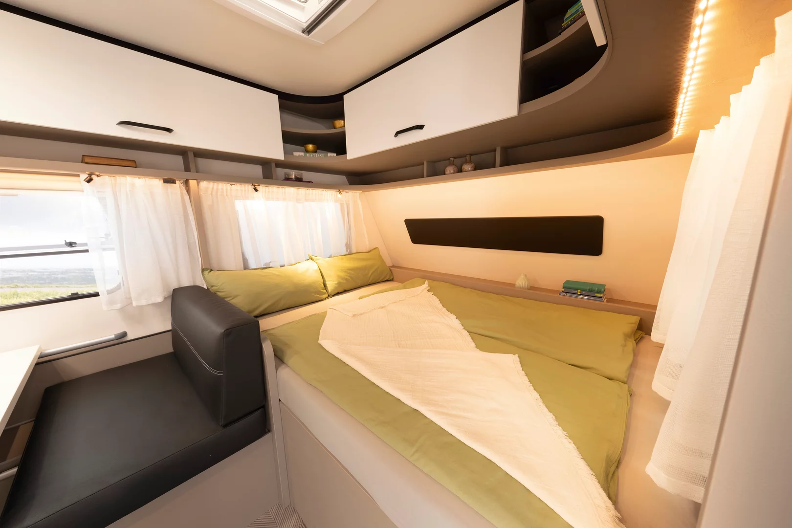 【7/3まで】a.depeche socph shelffing wagon Dethleffs c´go & c´go Up